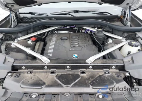 2022 BMW X7 xDrive40I z USA, uszkodzony, nr VIN 5UXCW2C08N9K86717